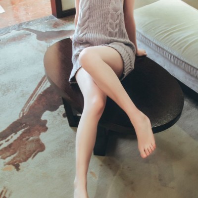 毛衣少女1