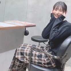 女子大生Mちゃん民家盗撮　この動画を持ってる方交渉などしたいので教えてください
