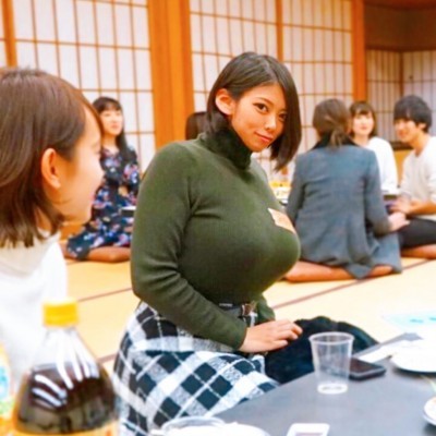爆乳