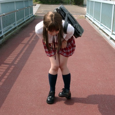 学校帰りのおしっこ 4