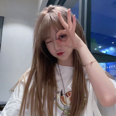 +賴zhzz66大大推薦好訊通關密語(阿傑介紹 )莎萱163/E/50kg/23歲  天然大奶白皙柔軟，鮑魚極度敏感，很水的女人也很會夾夠刺激送無套吹喇叭表情淫蕩