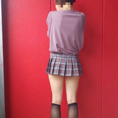 ショート人妻