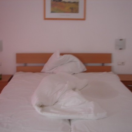 wetting bed