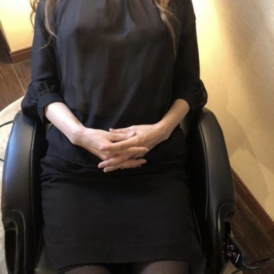 人妻