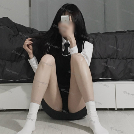 tiisana_kuri's avatar