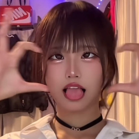 shira0455976's avatar